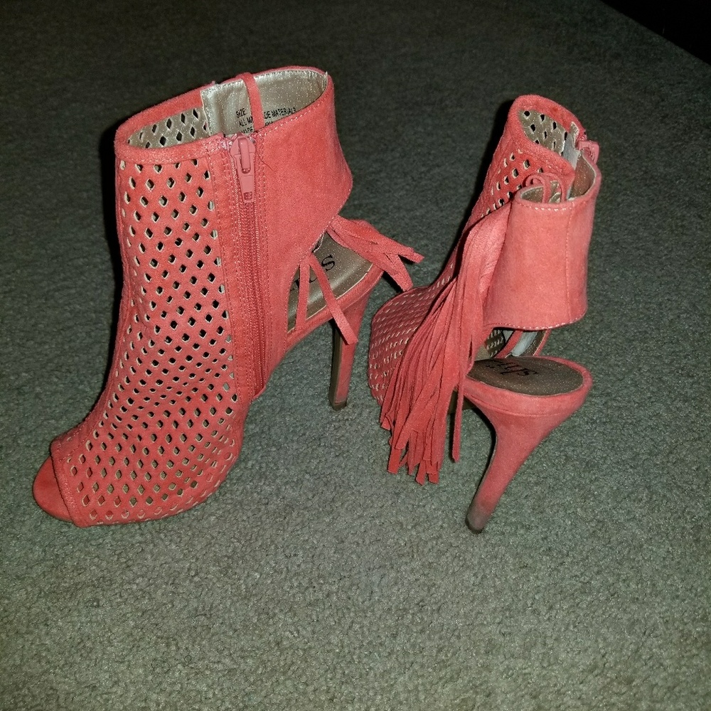 Coral Heels w/Fringe